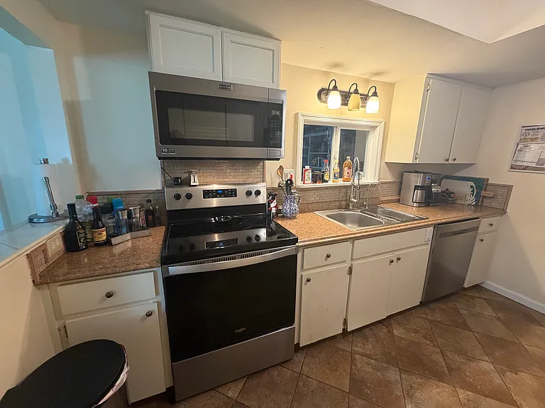 8910 SW 104th Ln — Photo 7