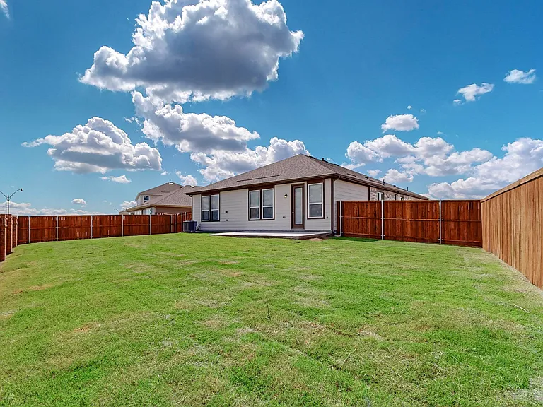 353 Princewood Dr — Photo 36