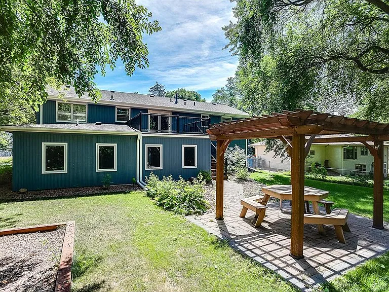 6416 Sherwood Ave — Photo 17