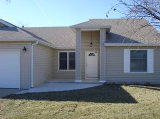 703 S Carriage Xing, Nixa, MO 65714