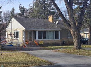 2028 Broadway N, Fargo, ND 58102