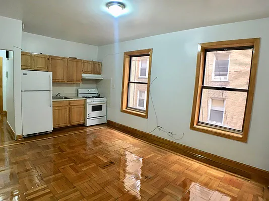 Rented by Bohemia Realty Group | media 10