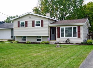 2398 Cheryl Ann Dr, Burton, MI 48519