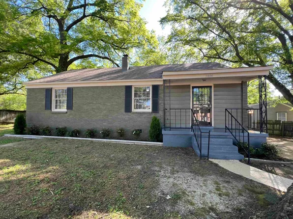 3084 Saint Charles Dr, Memphis, TN 38127