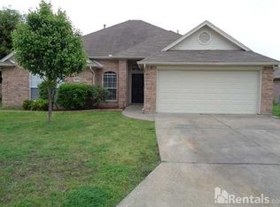 2020 Brooke Dr, Sanger, TX 76266
