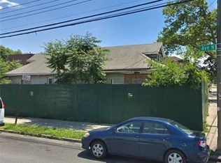 1537 E 98th St, Brooklyn, NY 11236