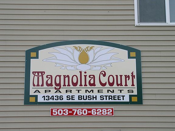 Magnolia Court - Portland Oregon
