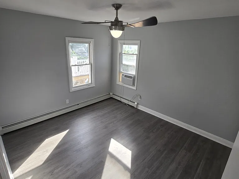 19 E 19th St #2 — Photo 8