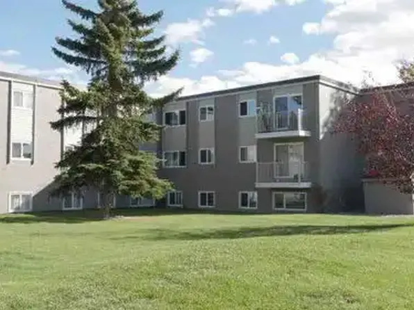 9570 163rd St NW, Edmonton, AB