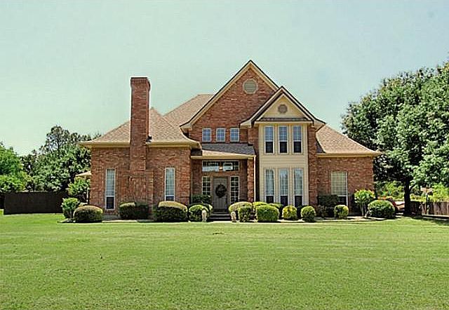2nd image of 145 Canyon Oaks Dr