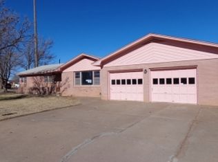 2108 W 9th St, Plainview, TX 79072