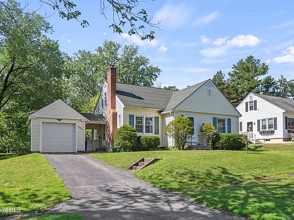 2nd image of 153 Ridgeway Ave
