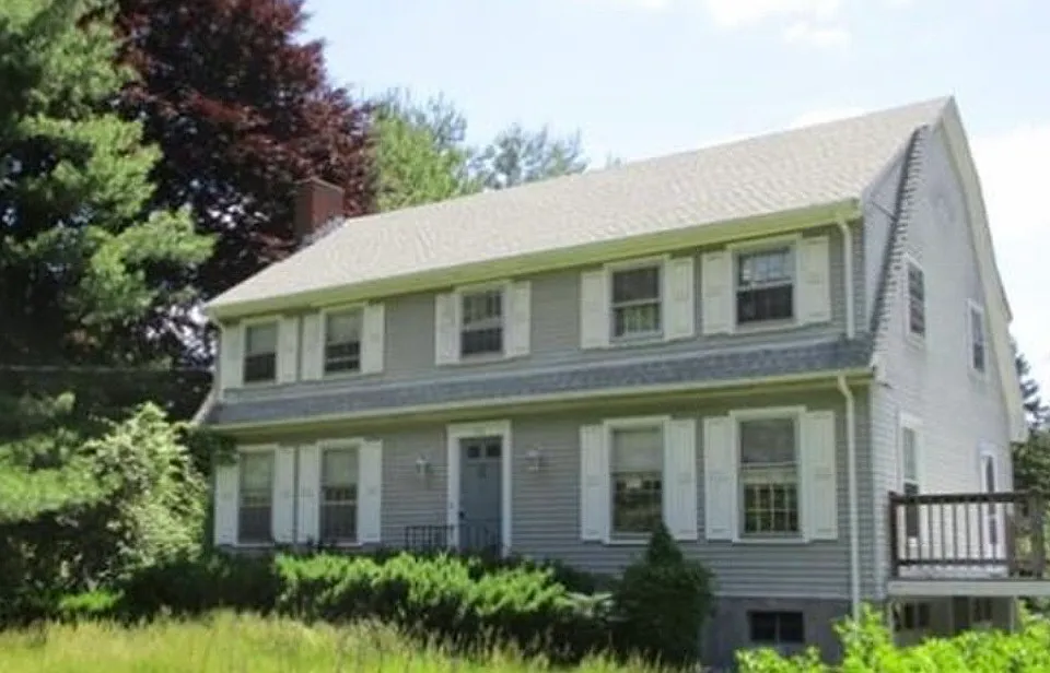 372 Salem End Rd
