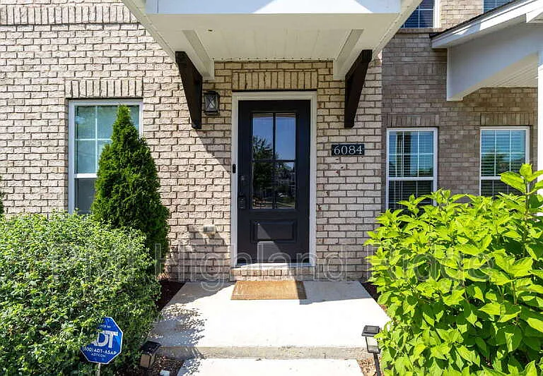 6084 Ivory Ln — Photo 4