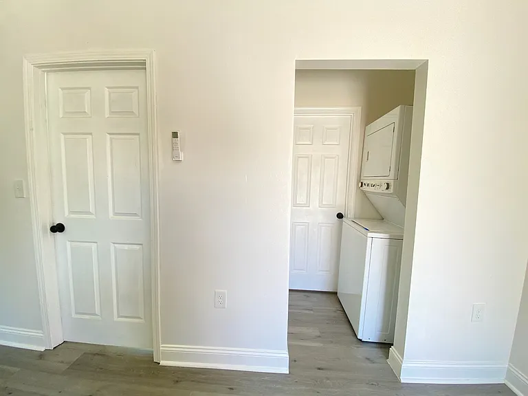 609 Belle Ave #C — Photo 6