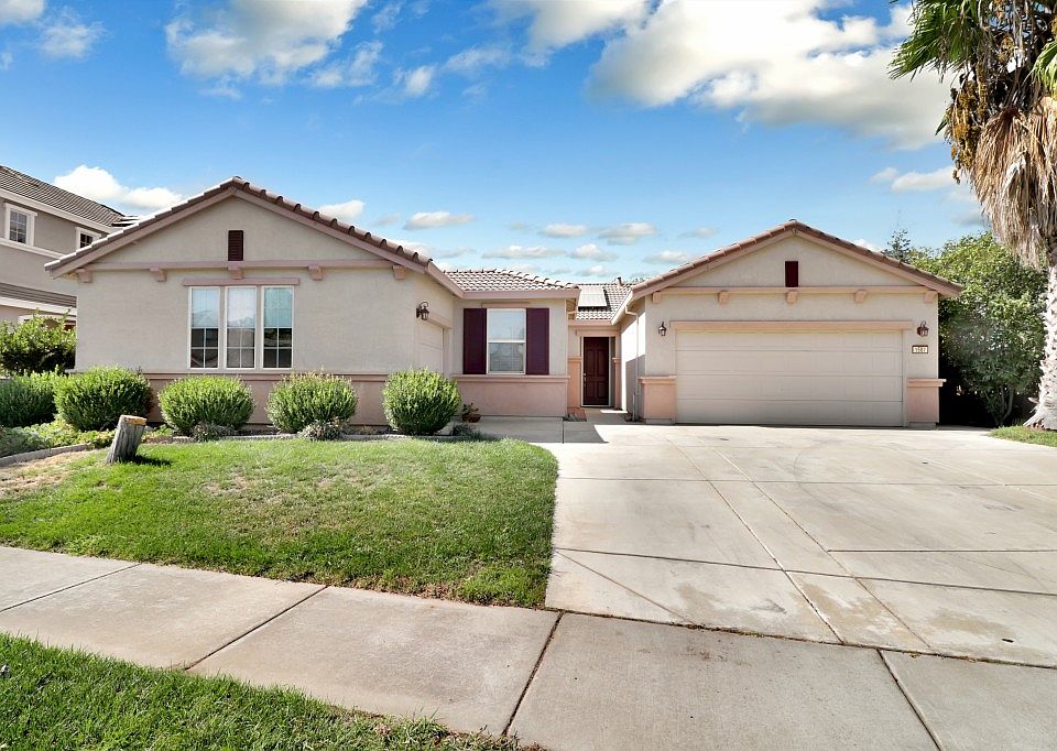 1st image of 1587 Pond View Dr