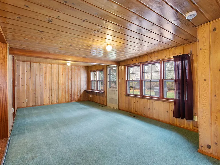 2524 Mathews St — Photo 9