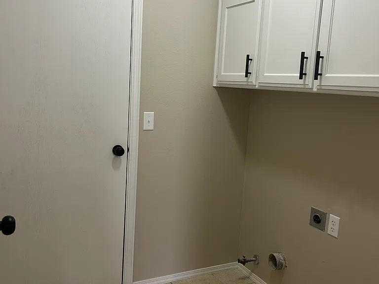 6708 Chalet Ct — Photo 13