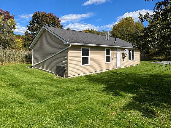 2nd image of 105-107 E Cold Spring Road