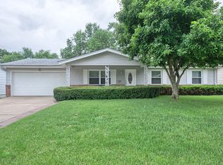 1537 Dennis Dr, Saint Charles, MO 63303