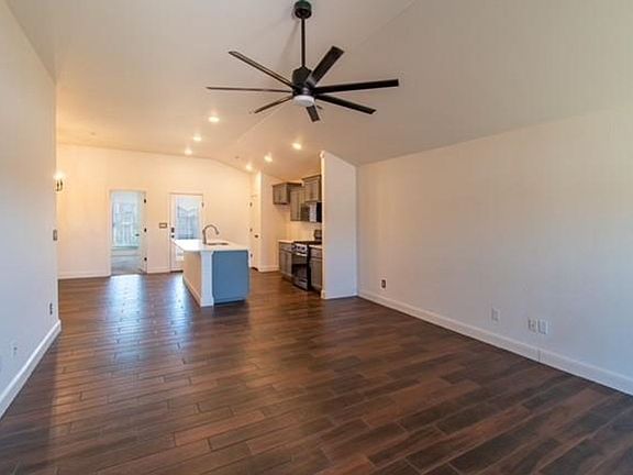 3rd image of 5908 NW Hancock St