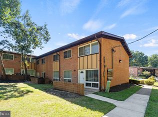 10148 Fair Woods Dr, Fairfax, VA 22030