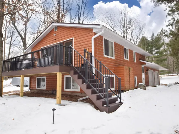 28440 McKenzie Rd, Spooner, WI 54801