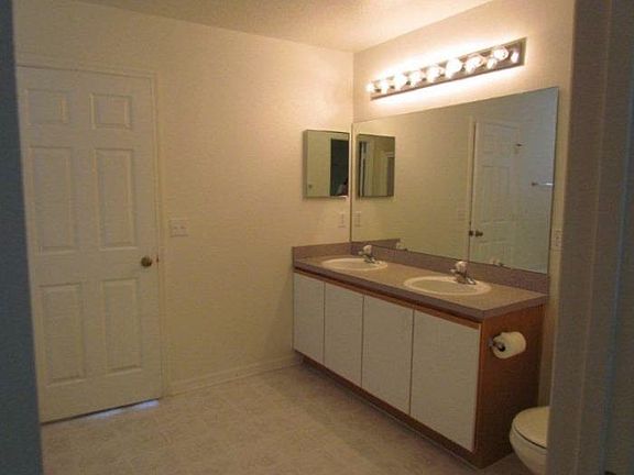 5th image of 745 Crystal Bay Ln