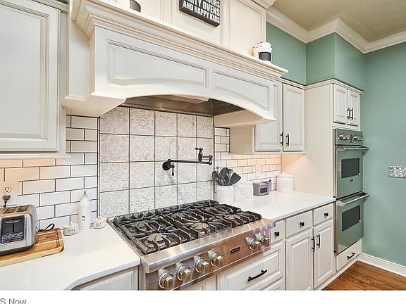 5th image of 3964 Forestridge Dr
