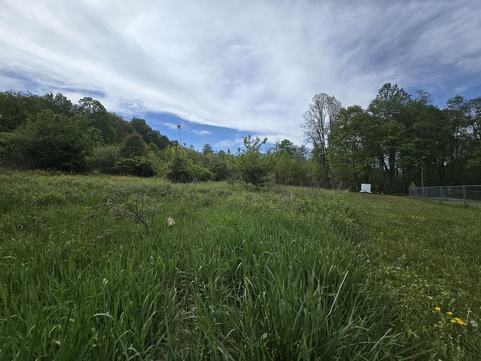 1st image of Cemetery Rd