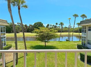 12 Vista Gardens Trl APT 204, Vero Beach, FL 32962