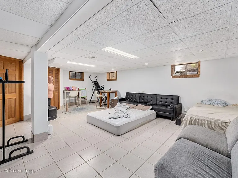 405 Greenfield Ave — Photo 17