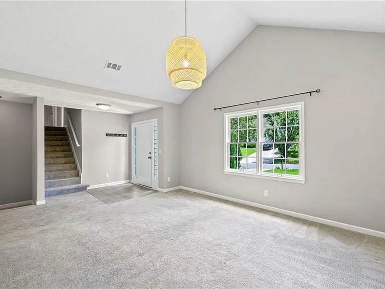 5590 Princeton Oaks Dr — Photo 11