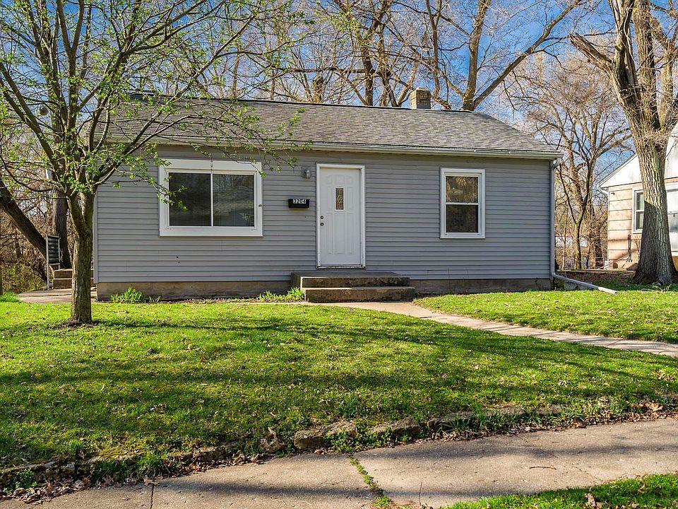 1st image of 3204 Parkside Ave