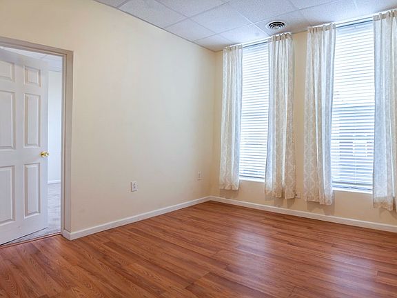 living rm & bedrm door