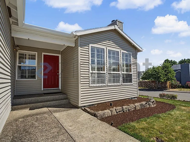 13086 SW Tearose Way — Photo 3