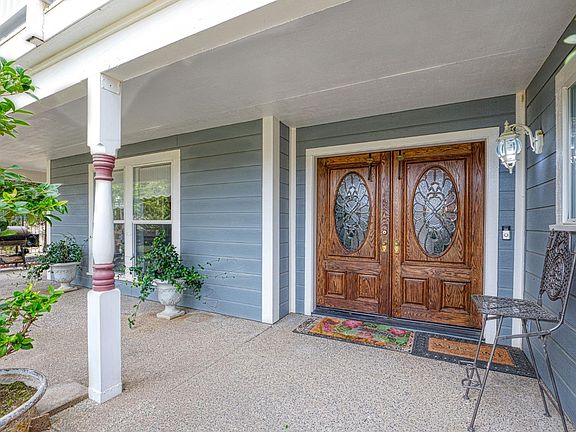 3rd image of 22706 Stagecoach Ln