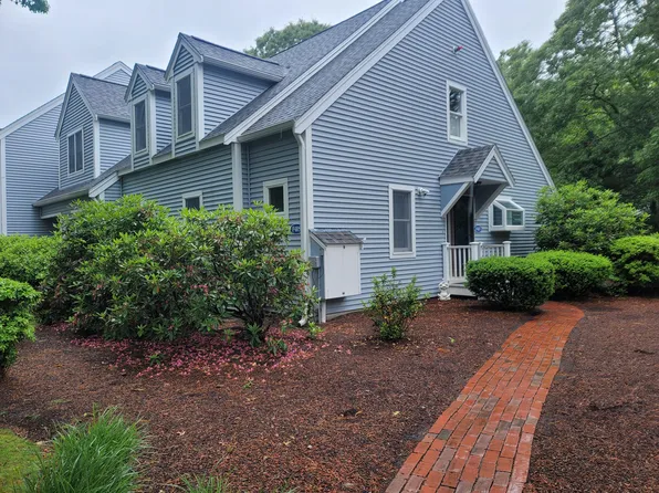 105 Shellback Way #P, Mashpee, MA 02649
