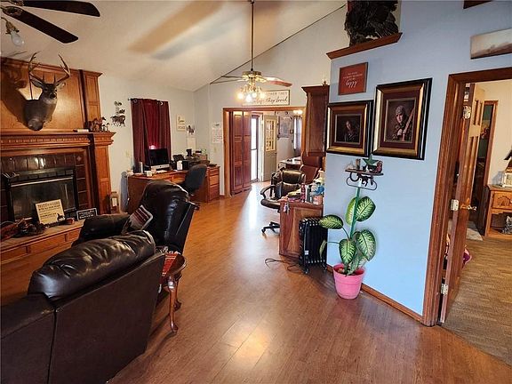 3rd image of 4182 SW K St