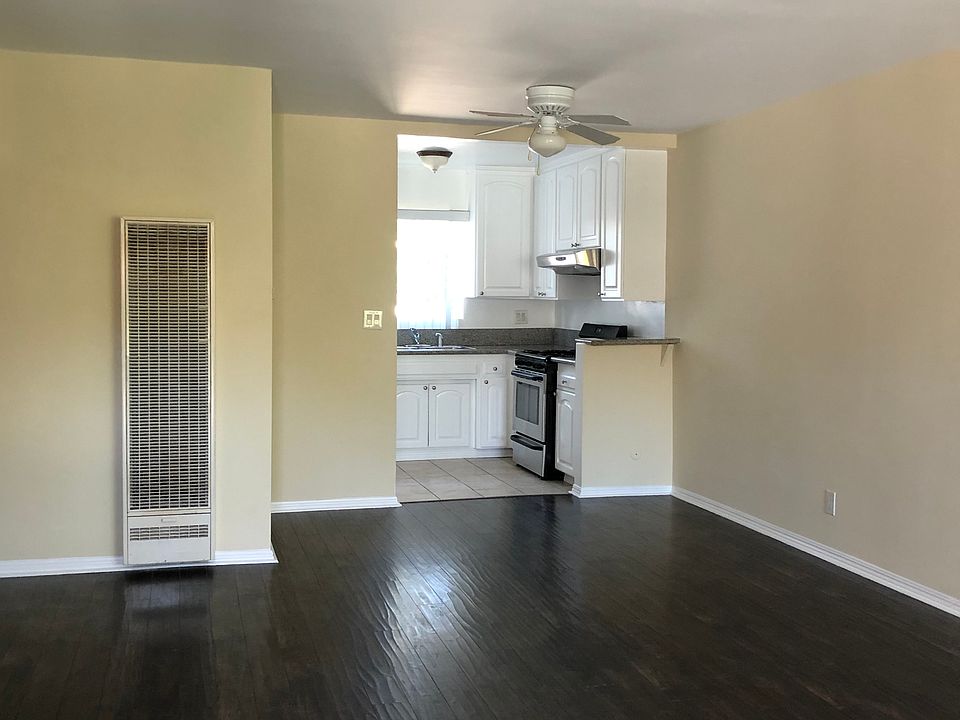 1st image of 11523 Hatteras St APT 4