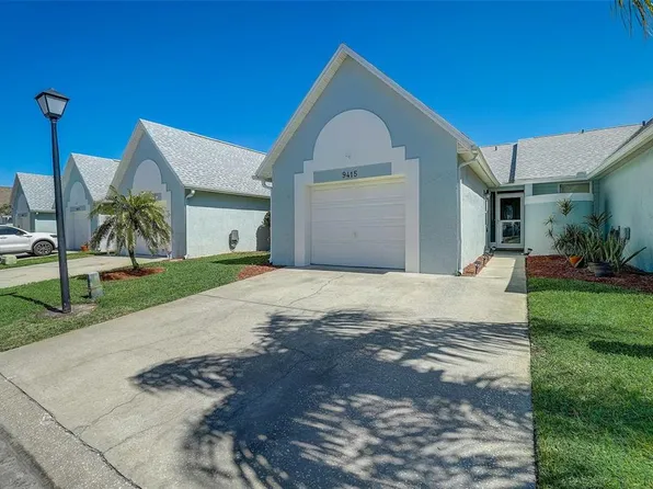 9415 Tara Cay Dr #12, Seminole, FL 33776