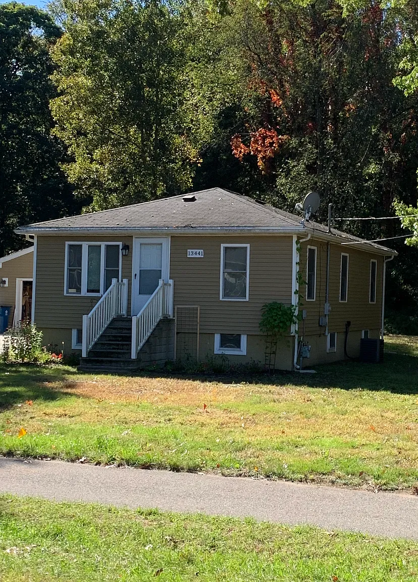 2 bed, 768 sqft, $1,000 — Photo 1