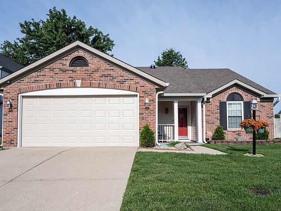 2nd image of 18024 Grassy Knoll Dr