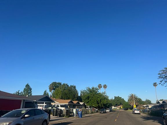4th image of 3925 Bainbridge Dr