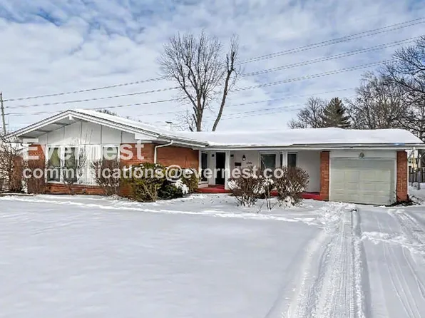 2380 Grassland Dr, Florissant, MO 63033