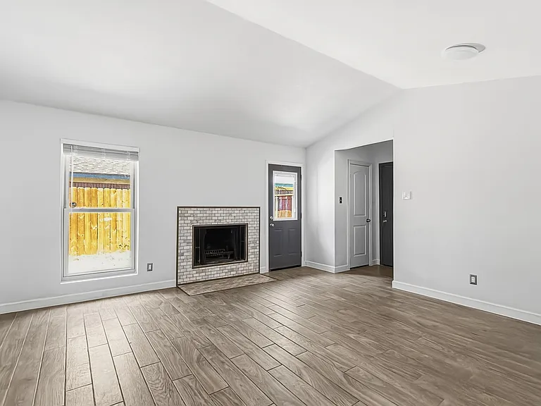 5113 Shoregate Sq — Photo 4