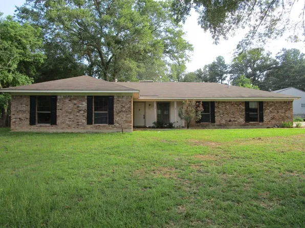 6758 Spring Valley Dr, Shreveport, LA 71107