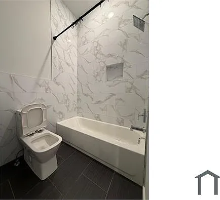 2138 N Franklin St #1 — Photo 3