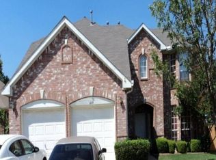 205 Jennifer Ln, Arlington, TX 76002