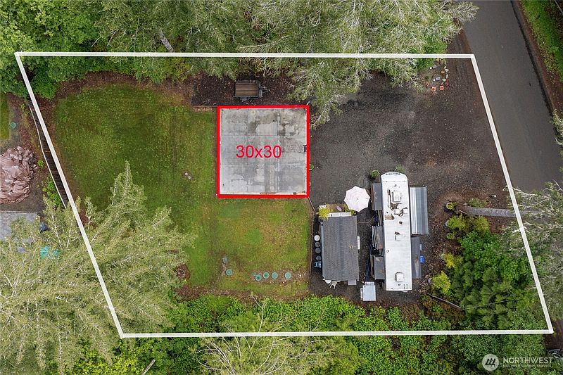 5th image of 151 E Hillside Drive